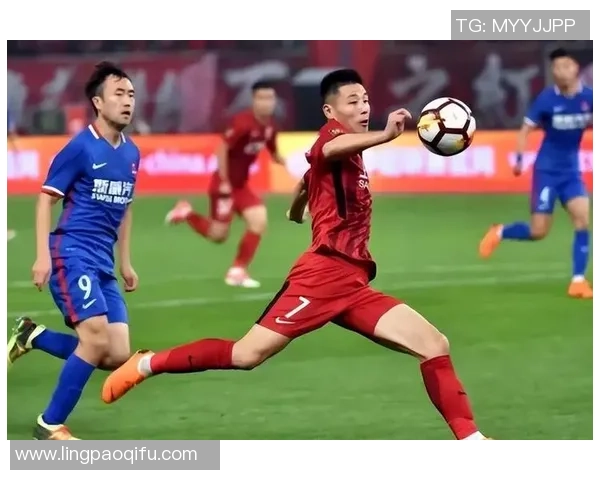 足球明星从几岁开始踢球的影响及成长轨迹探析