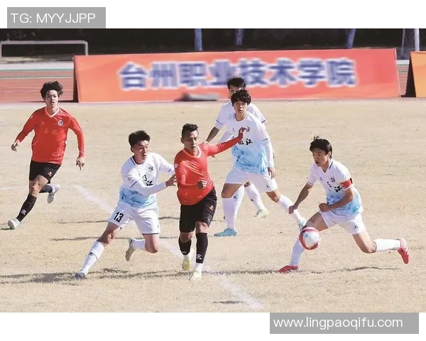 追逐绿茵荣耀足球球星逐梦之路与青春热血交响曲